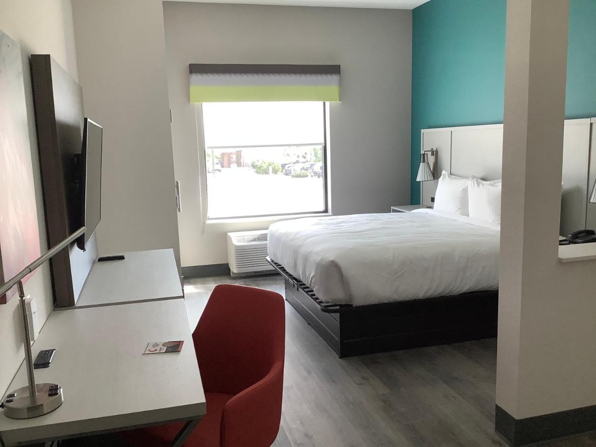 Comfort Suites Colorado Springs East - Medical Center Area Dış mekan fotoğraf