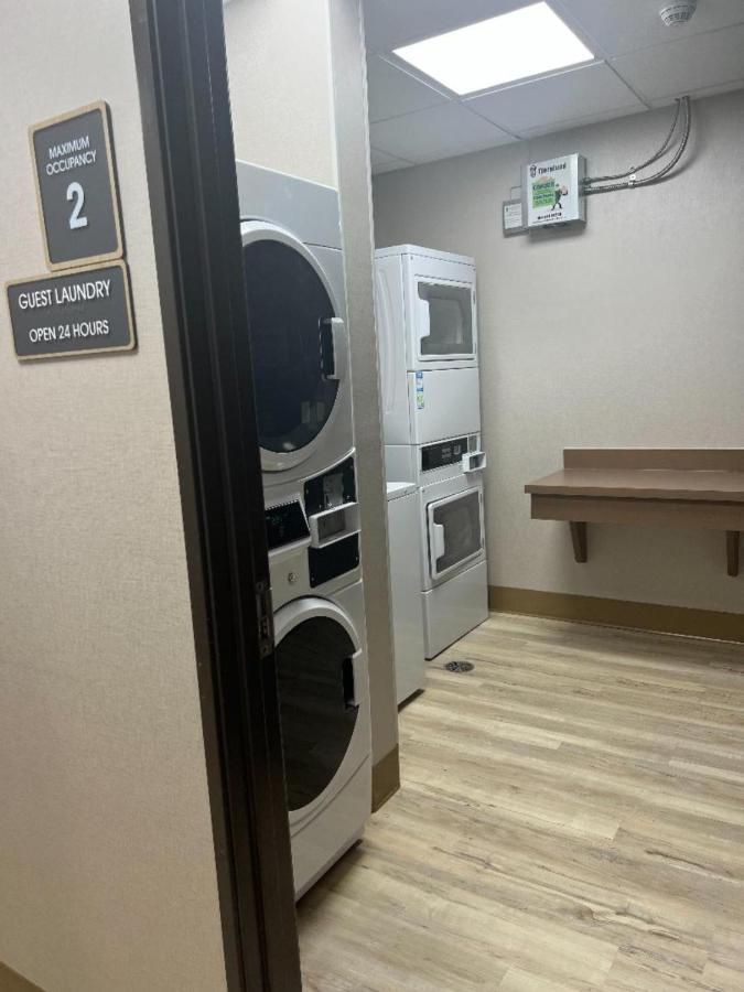 Comfort Suites Colorado Springs East - Medical Center Area Dış mekan fotoğraf