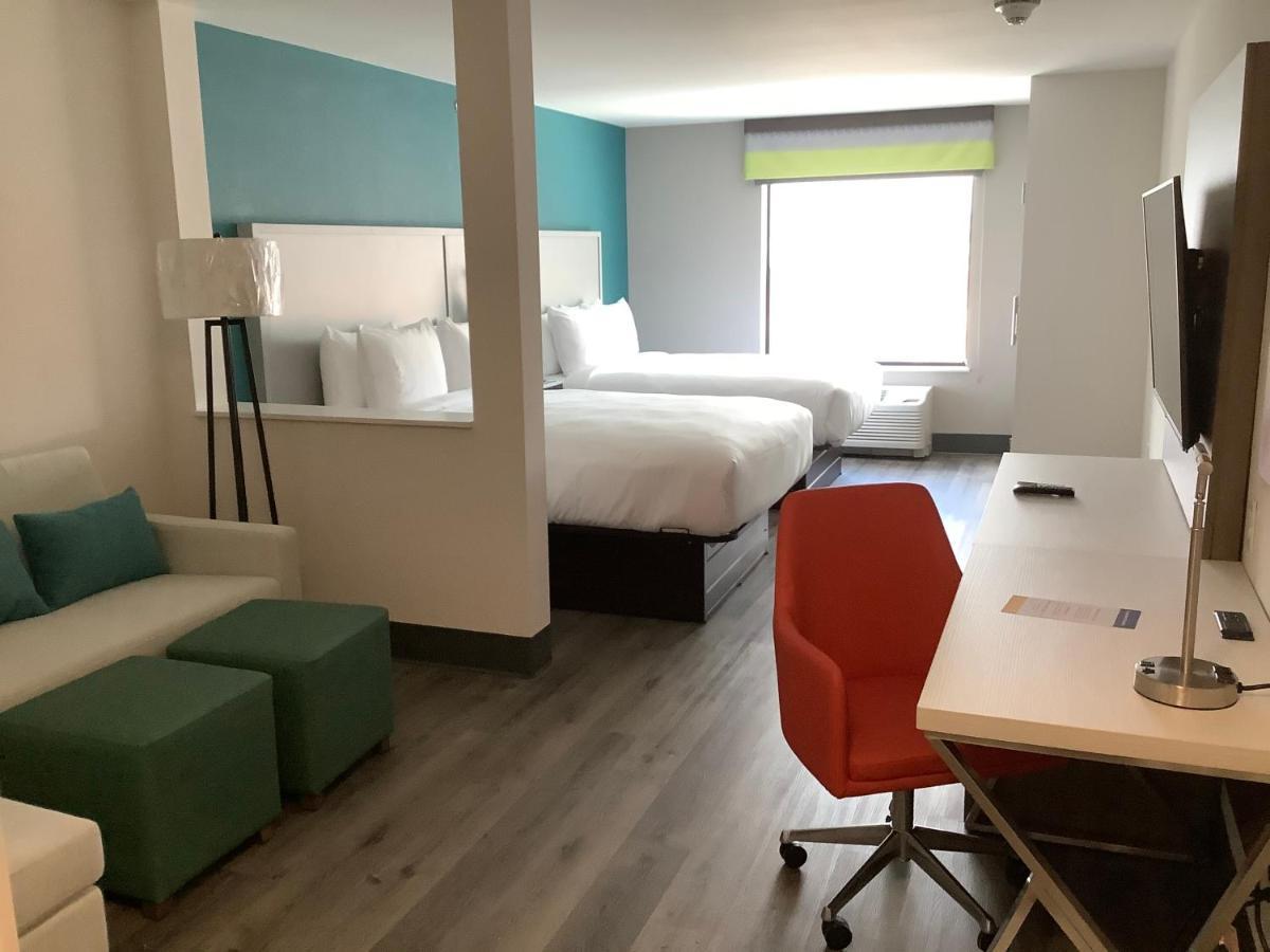 Comfort Suites Colorado Springs East - Medical Center Area Dış mekan fotoğraf