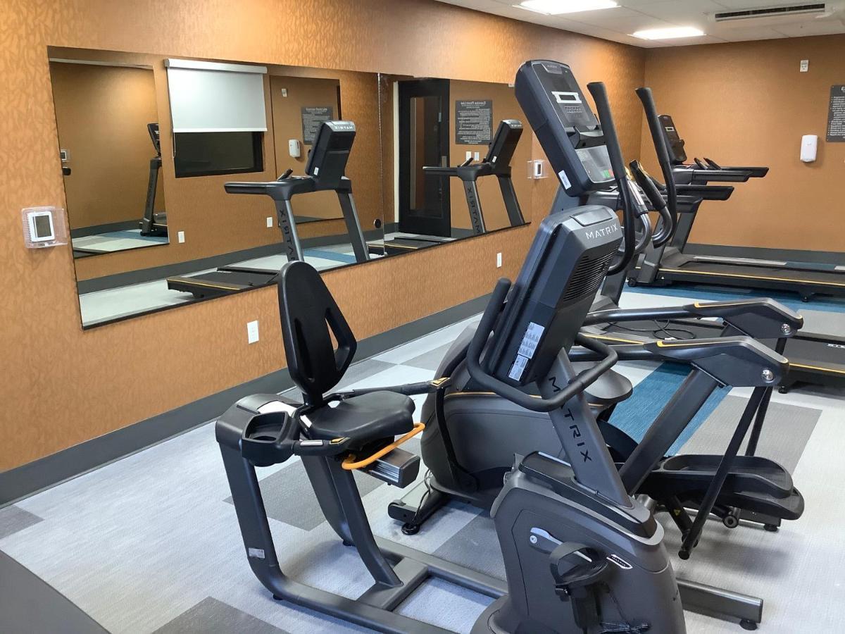 Comfort Suites Colorado Springs East - Medical Center Area Dış mekan fotoğraf