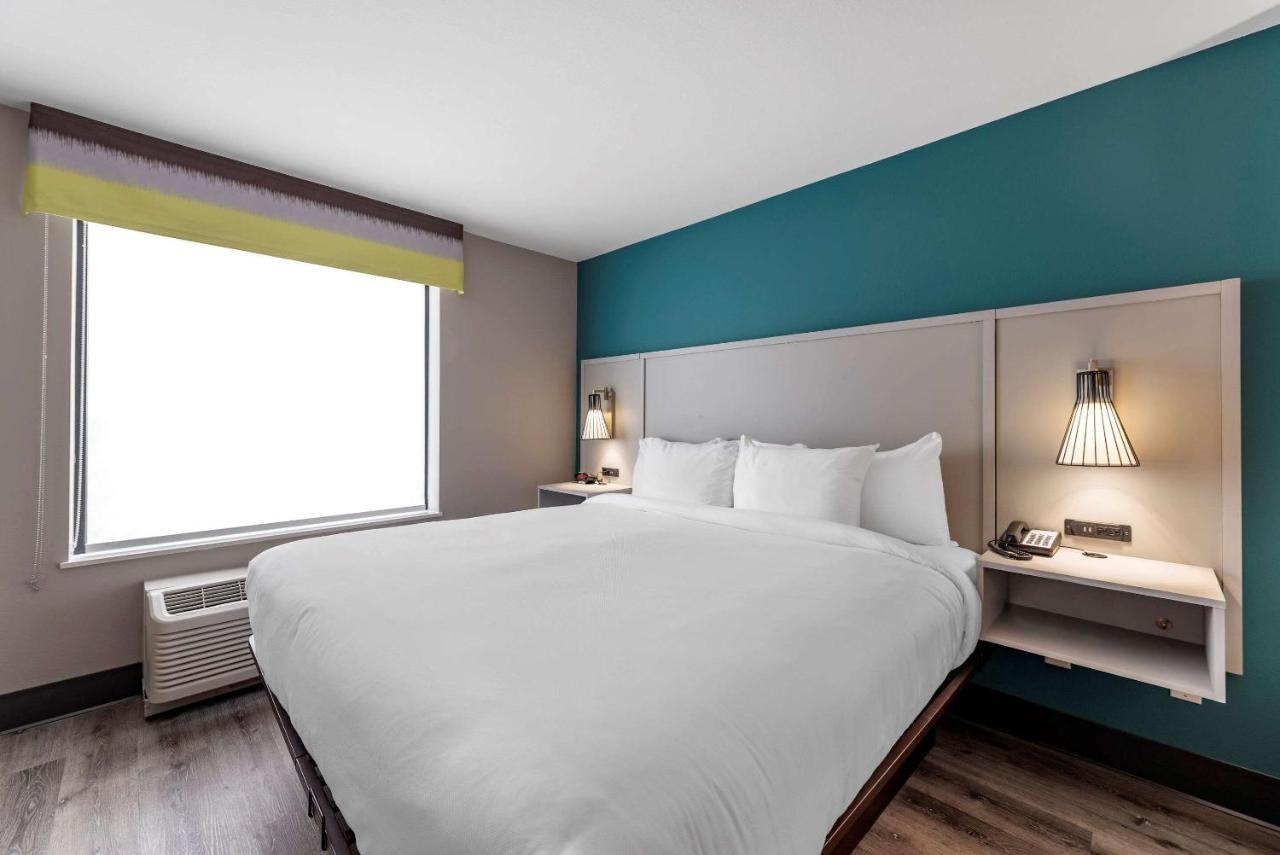Comfort Suites Colorado Springs East - Medical Center Area Dış mekan fotoğraf