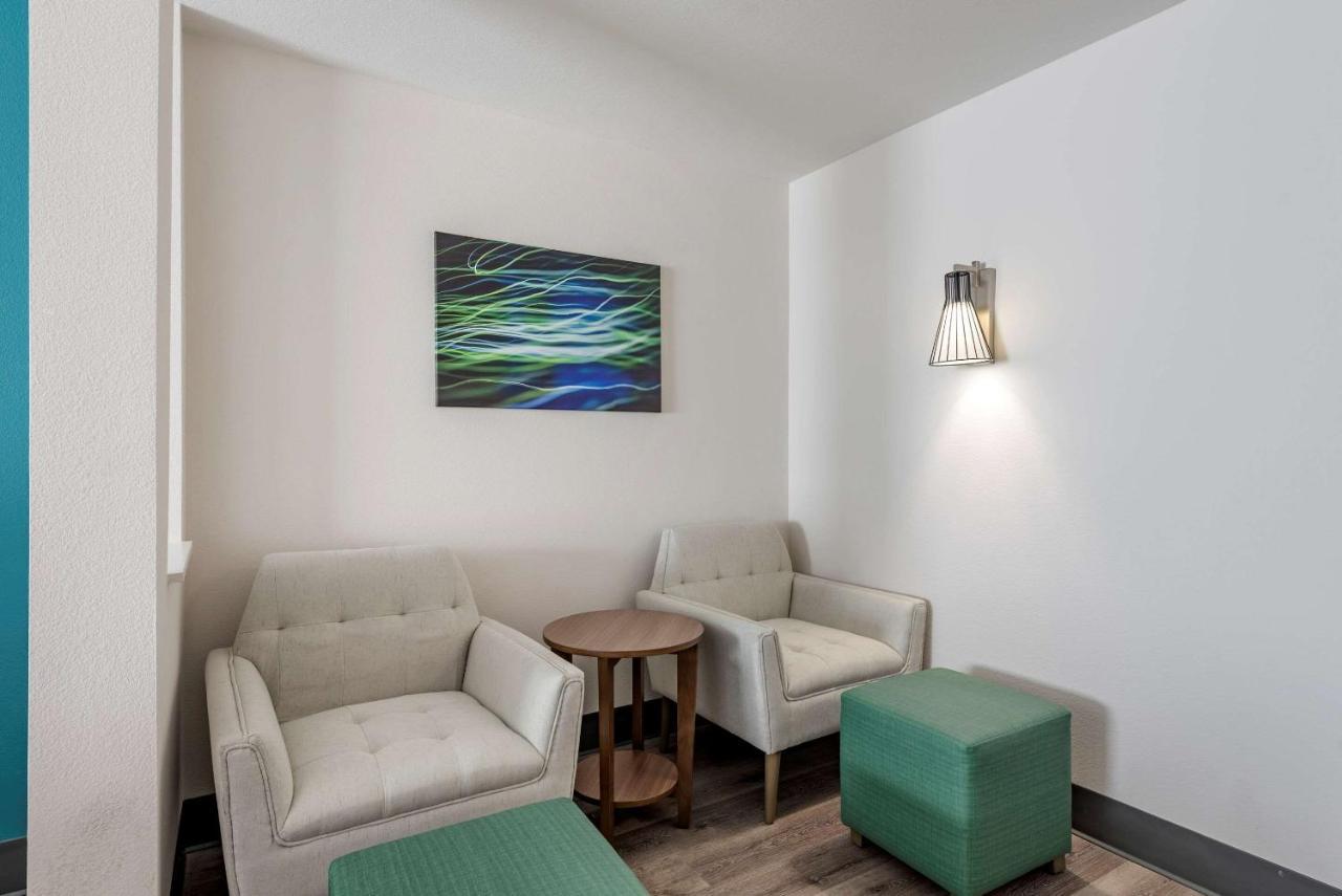 Comfort Suites Colorado Springs East - Medical Center Area Dış mekan fotoğraf