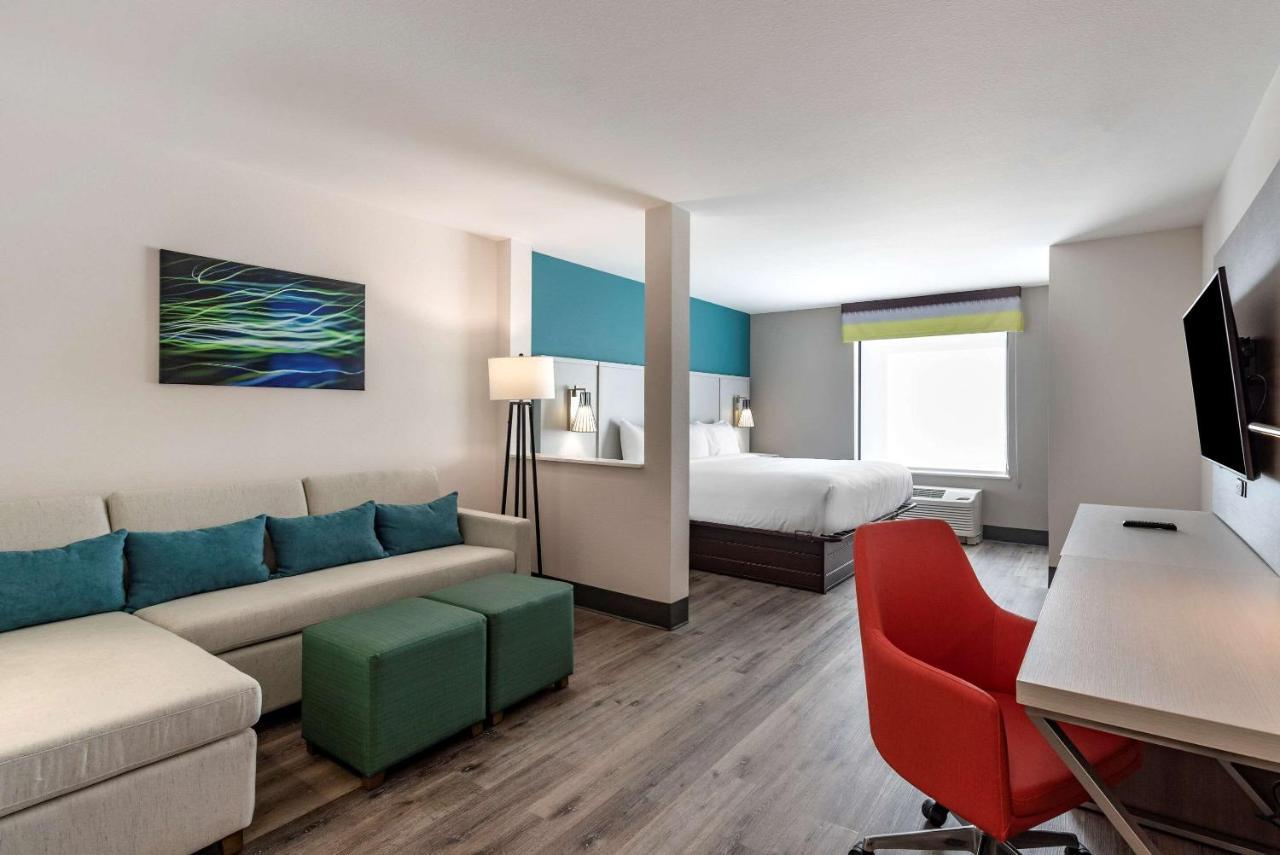 Comfort Suites Colorado Springs East - Medical Center Area Dış mekan fotoğraf