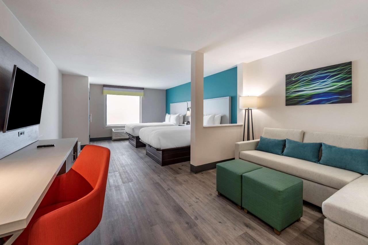 Comfort Suites Colorado Springs East - Medical Center Area Dış mekan fotoğraf