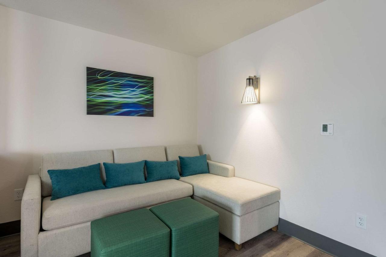 Comfort Suites Colorado Springs East - Medical Center Area Dış mekan fotoğraf