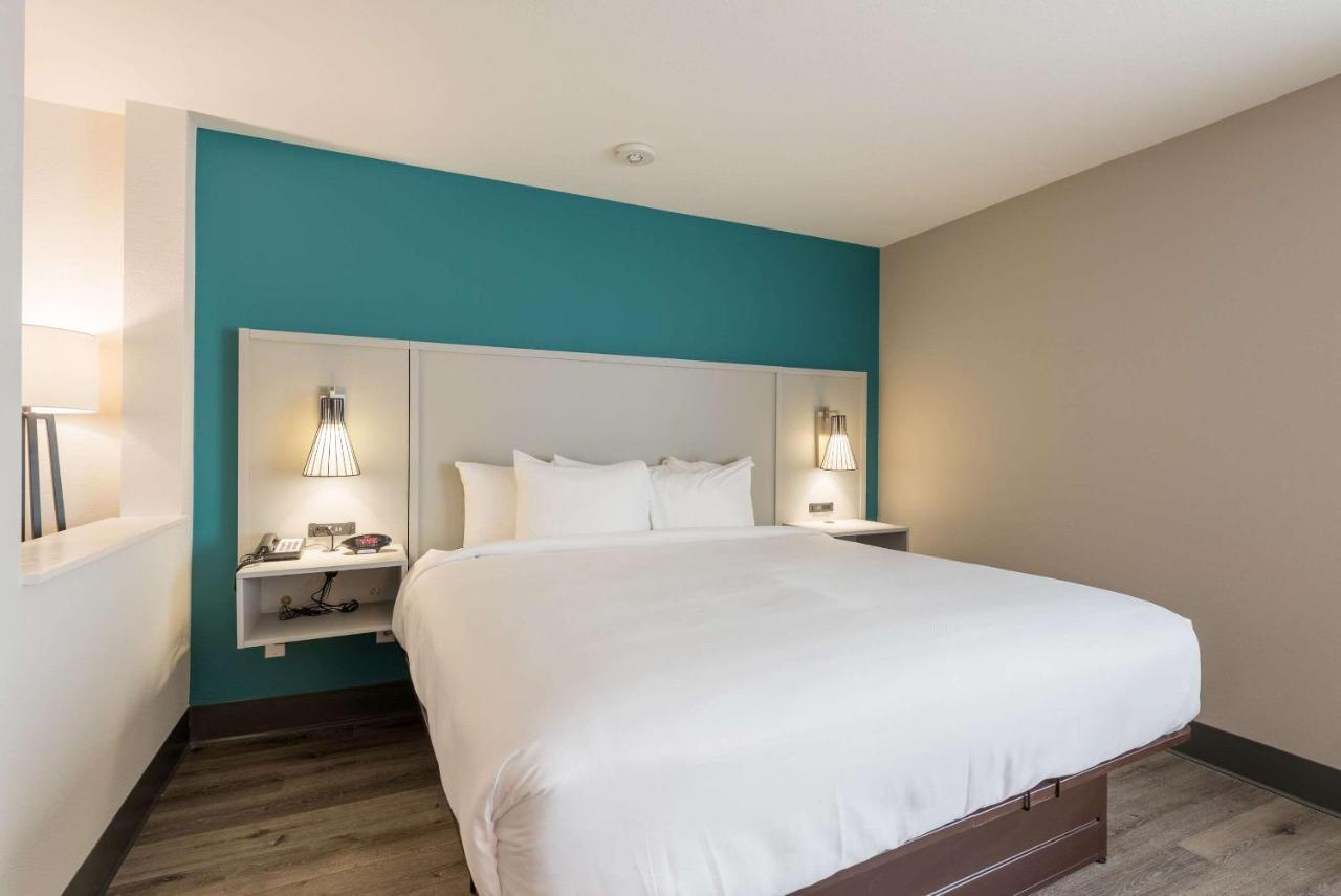 Comfort Suites Colorado Springs East - Medical Center Area Dış mekan fotoğraf