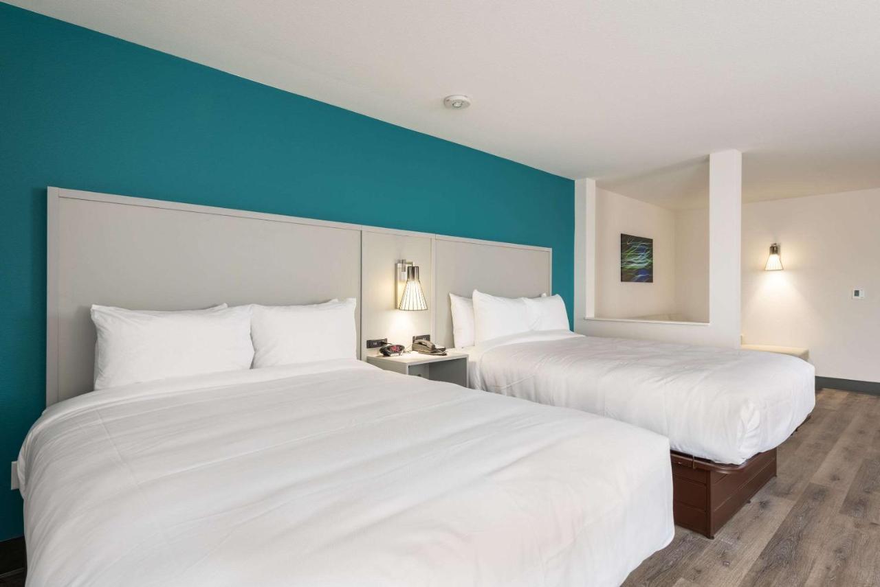 Comfort Suites Colorado Springs East - Medical Center Area Dış mekan fotoğraf