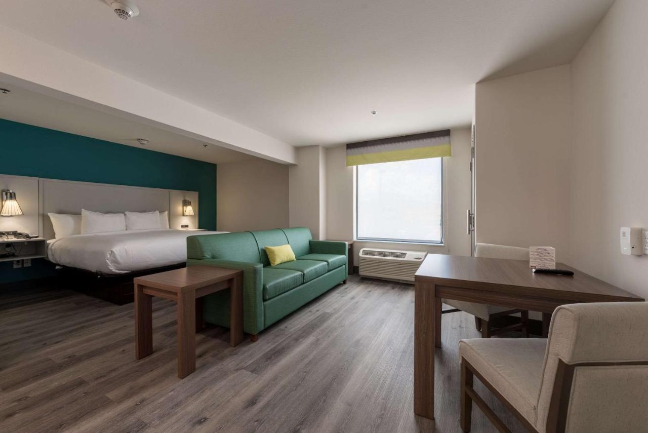 Comfort Suites Colorado Springs East - Medical Center Area Dış mekan fotoğraf