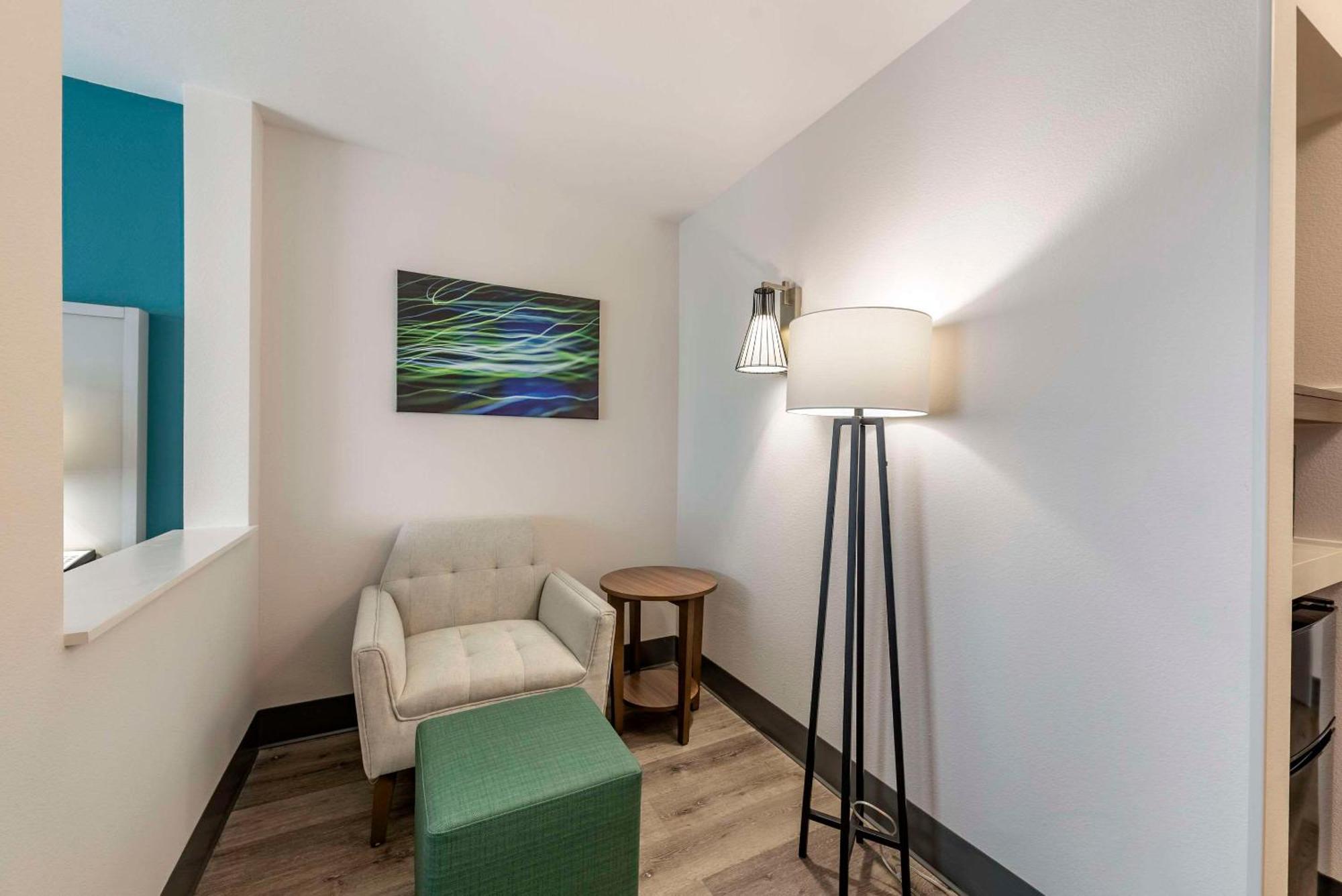 Comfort Suites Colorado Springs East - Medical Center Area Dış mekan fotoğraf
